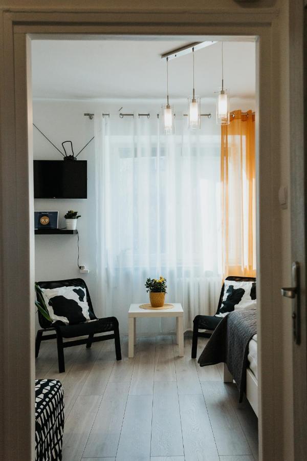 Charming Apt Old Town & Jewish District, Quiet Neighborhood Krakow Ngoại thất bức ảnh